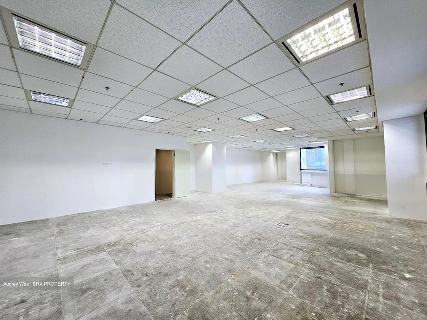 Ngee Ann City (D9), Office #483253881